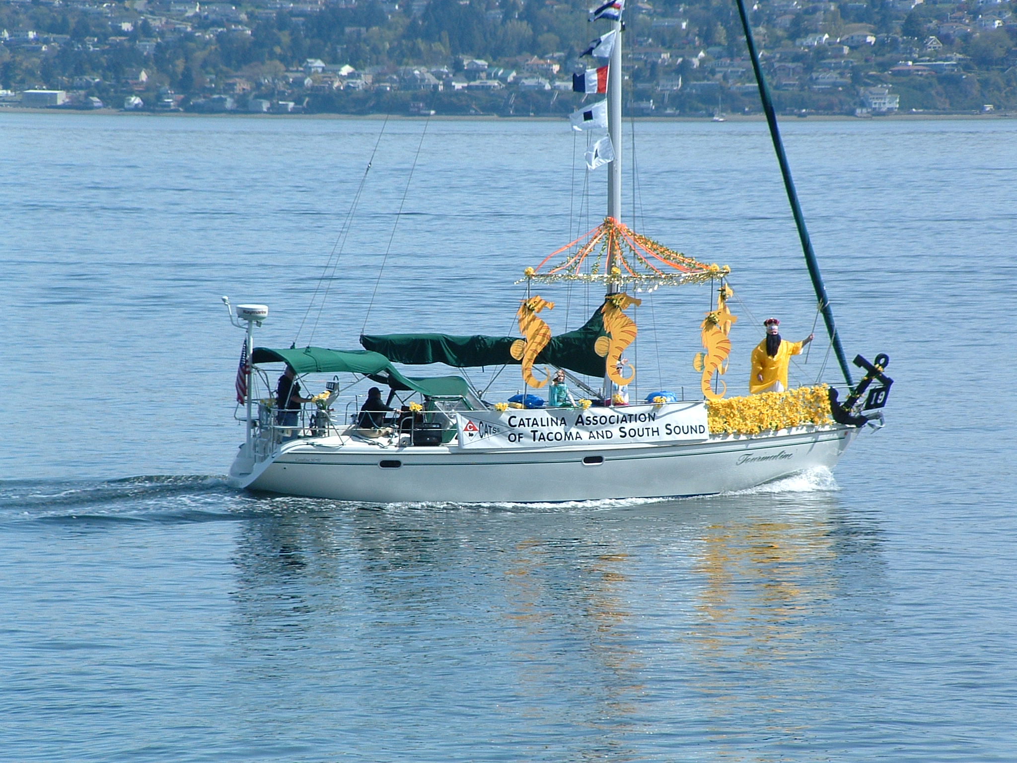 DaffodilParade2010.jpg DaffodilParade2010.jpg